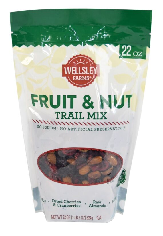 Wellsley Farms Fruit & Nut Trail Mix, 22 oz.