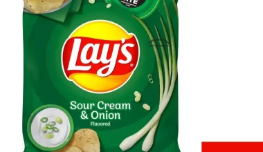 Lay's Sour Cream & Onion Flavored Potato Chips - 7.75oz
