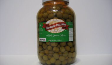 Supremo Italiano Whole Queen Olives 80oz